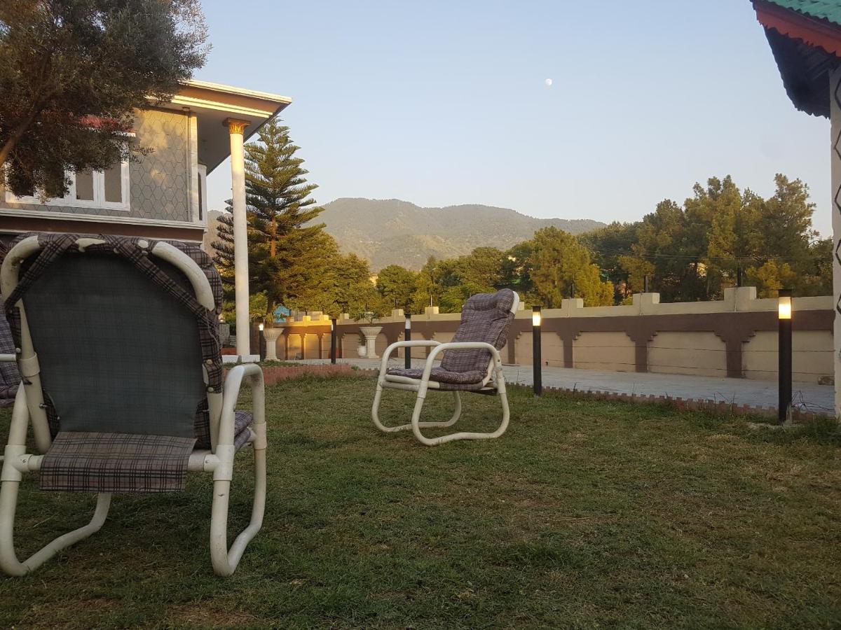 Republika Central Mansehra エクステリア 写真