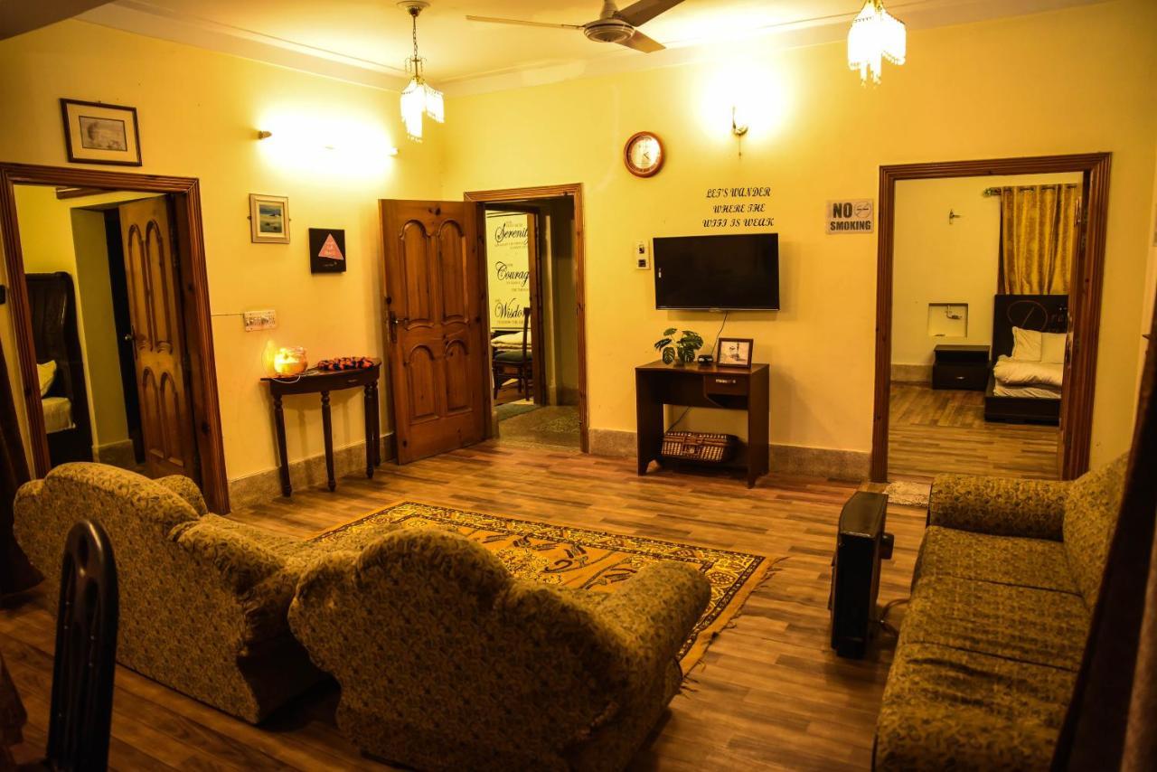 Republika Central Mansehra エクステリア 写真