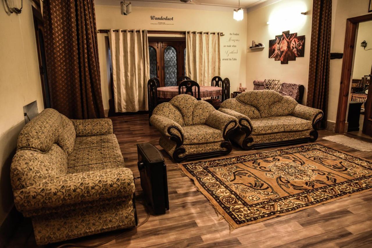 Republika Central Mansehra エクステリア 写真